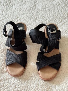 Sofft sandals, leather, black, size , never worn, size 7